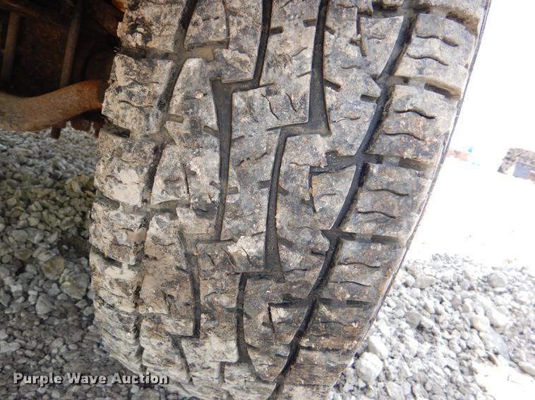 image for item DG1116 2004 Ford F250 Super Duty XL pickup truck