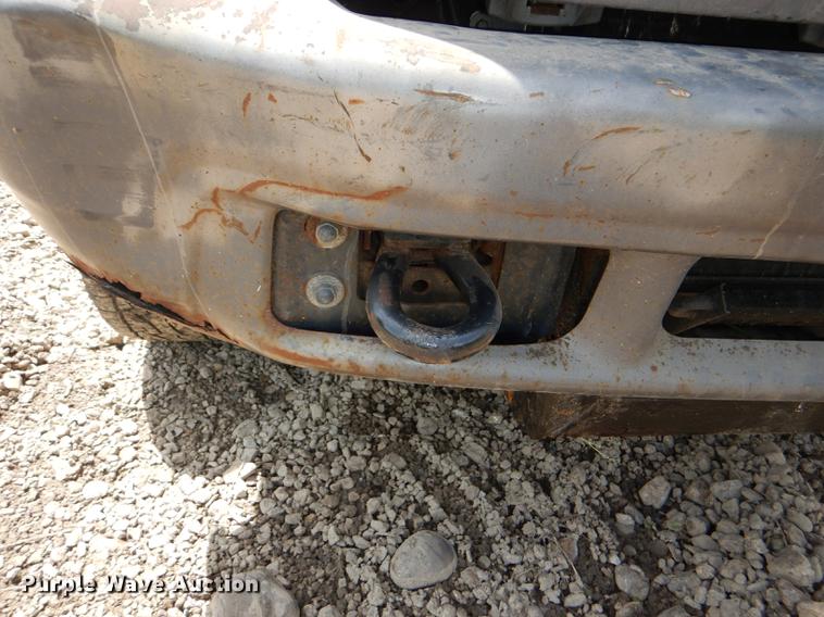 image for item DG1116 2004 Ford F250 Super Duty XL pickup truck