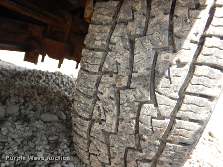 image for item DG1116 2004 Ford F250 Super Duty XL pickup truck