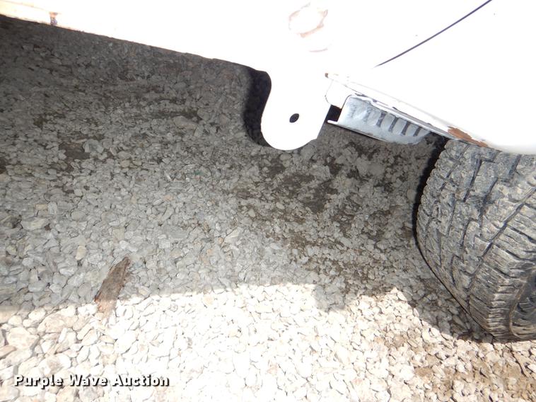 image for item DG1116 2004 Ford F250 Super Duty XL pickup truck