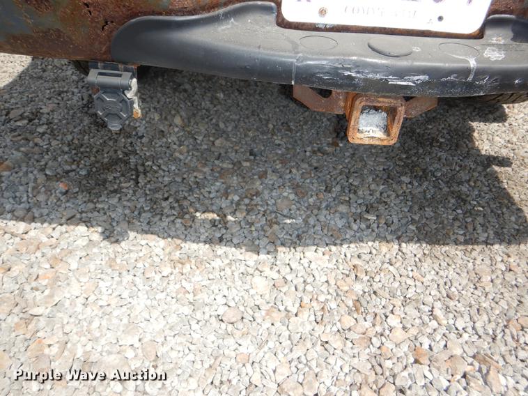 image for item DG1116 2004 Ford F250 Super Duty XL pickup truck