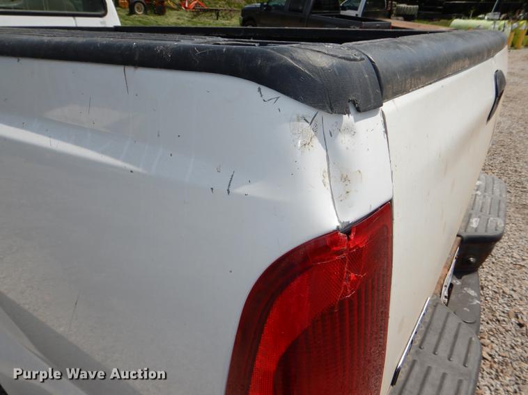 image for item DG1116 2004 Ford F250 Super Duty XL pickup truck