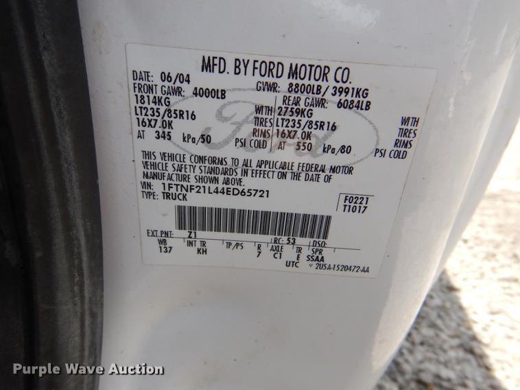 image for item DG1116 2004 Ford F250 Super Duty XL pickup truck