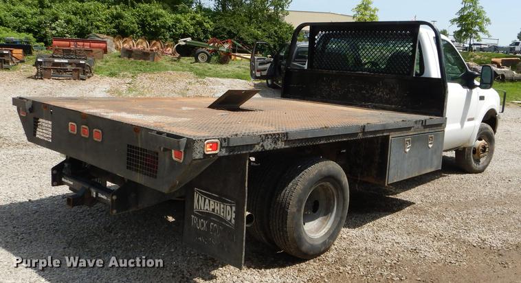 image for item DG1117 2004 Ford F350 Super Duty XL flatbed pickup truck