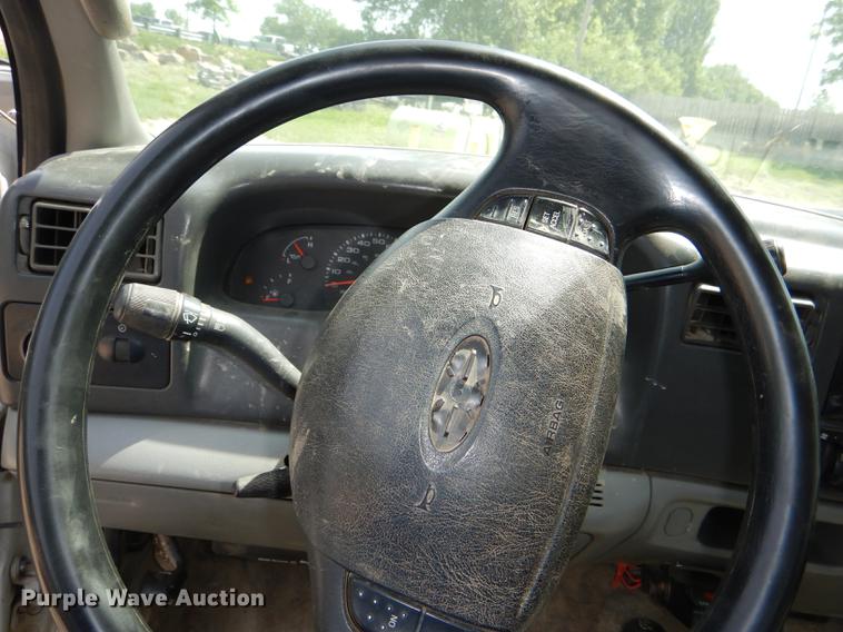 image for item DG1117 2004 Ford F350 Super Duty XL flatbed pickup truck