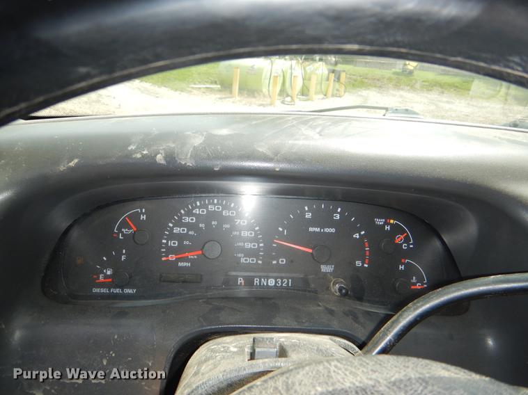 image for item DG1117 2004 Ford F350 Super Duty XL flatbed pickup truck