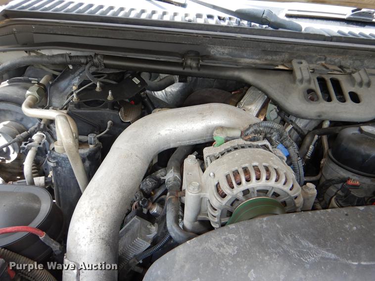 image for item DG1117 2004 Ford F350 Super Duty XL flatbed pickup truck