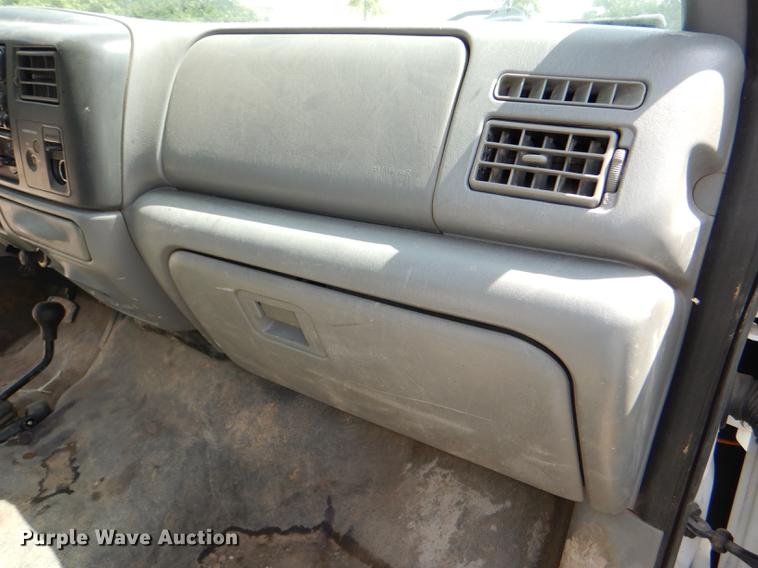 image for item DG1117 2004 Ford F350 Super Duty XL flatbed pickup truck