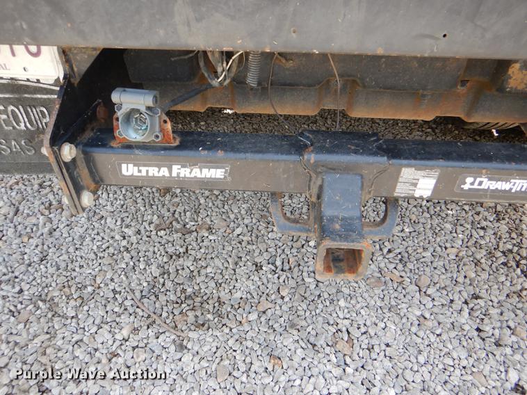 image for item DG1117 2004 Ford F350 Super Duty XL flatbed pickup truck