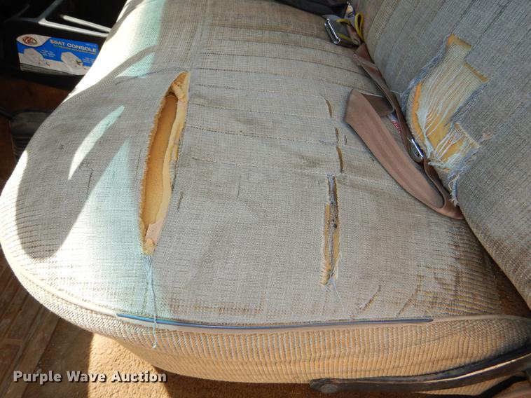 image for item DG1119 1991 Ford F350 XLT Lariat Crew Cab pickup truck