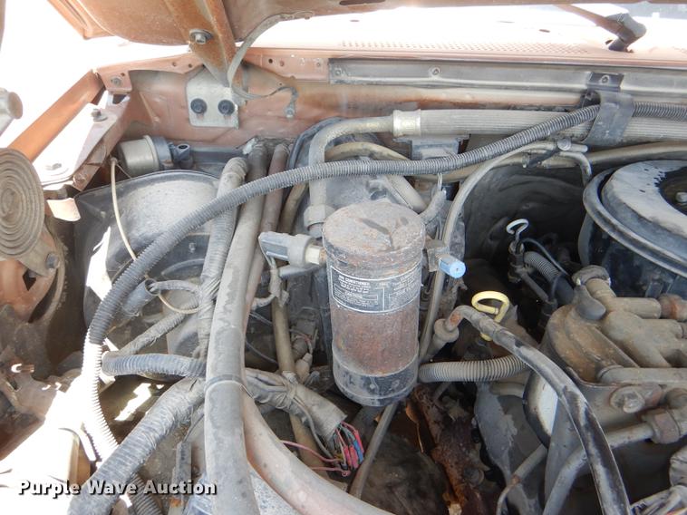 image for item DG1119 1991 Ford F350 XLT Lariat Crew Cab pickup truck