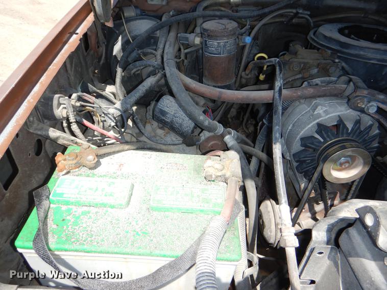 image for item DG1119 1991 Ford F350 XLT Lariat Crew Cab pickup truck