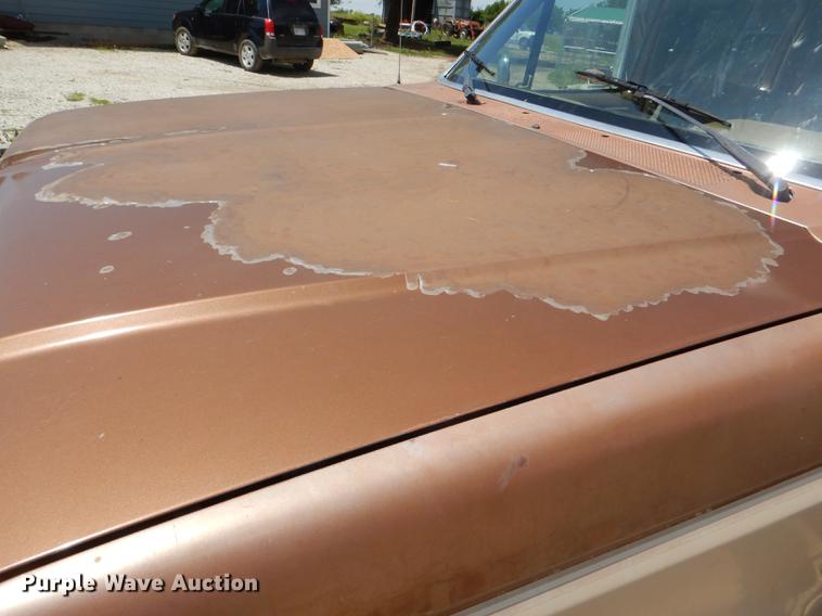 image for item DG1119 1991 Ford F350 XLT Lariat Crew Cab pickup truck