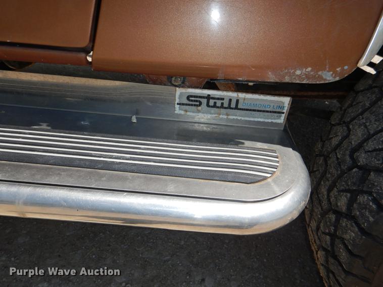 image for item DG1119 1991 Ford F350 XLT Lariat Crew Cab pickup truck