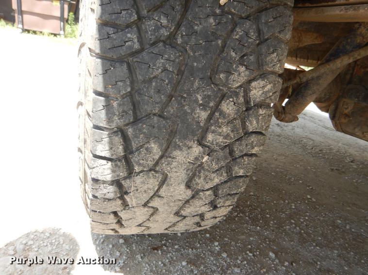 image for item DG1119 1991 Ford F350 XLT Lariat Crew Cab pickup truck