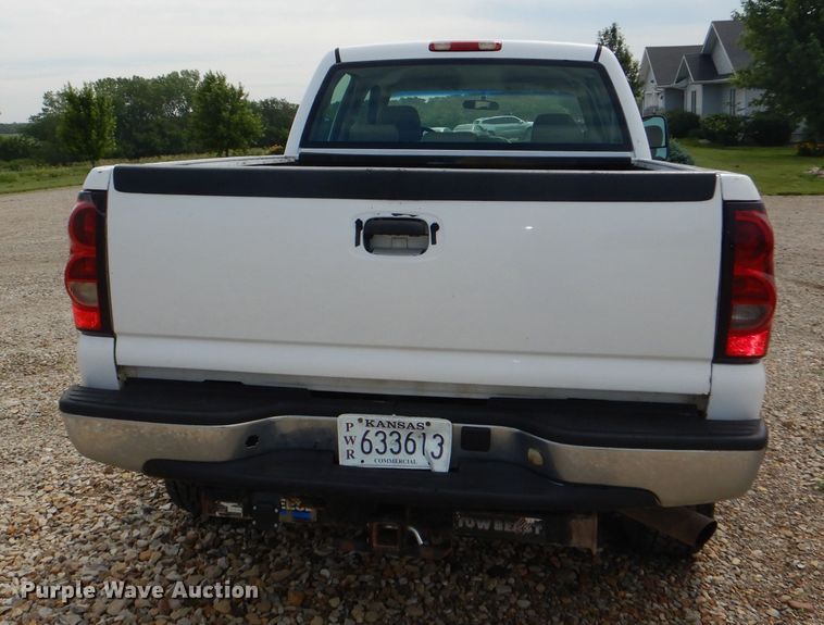 image for item DG1137 2006 Chevrolet Silverado 2500 Crew Cab pickup truck
