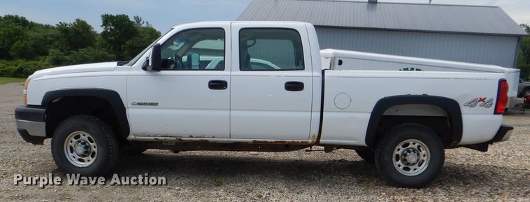 image for item DG1137 2006 Chevrolet Silverado 2500 Crew Cab pickup truck