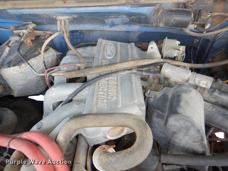 image for item DG1152 1989 Ford F150 pickup truck