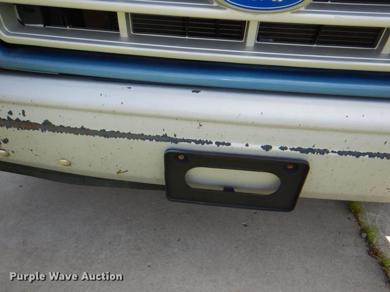 image for item DG1152 1989 Ford F150 pickup truck