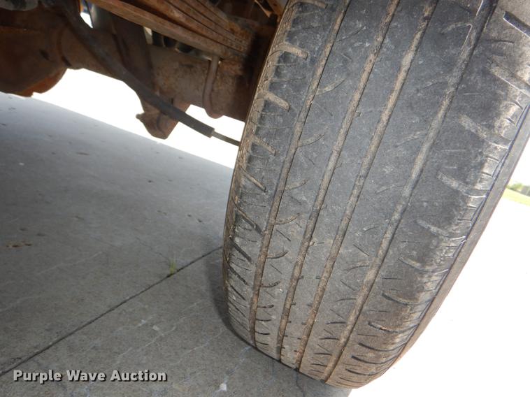 image for item DG1152 1989 Ford F150 pickup truck