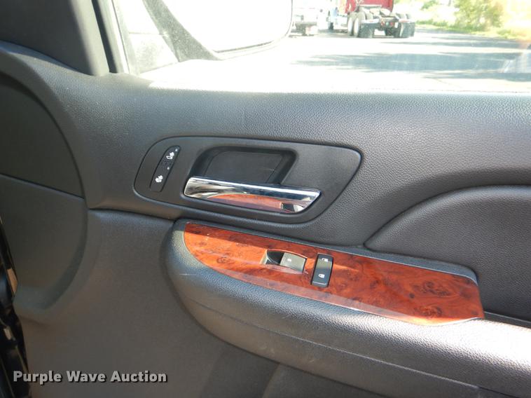 image for item DG1154 2009 GMC Yukon SLT SUV