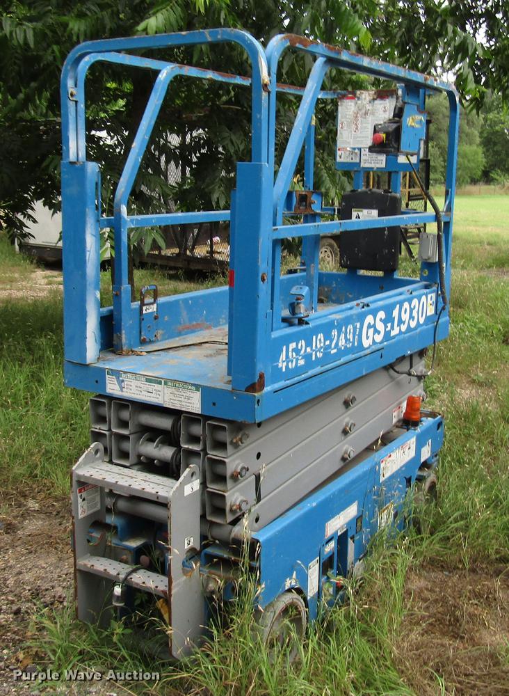 image for item DG1184 Genie GS-1930 scissor lift