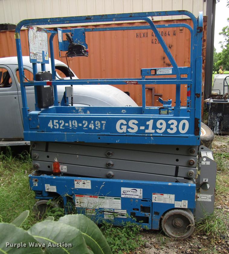 image for item DG1184 Genie GS-1930 scissor lift