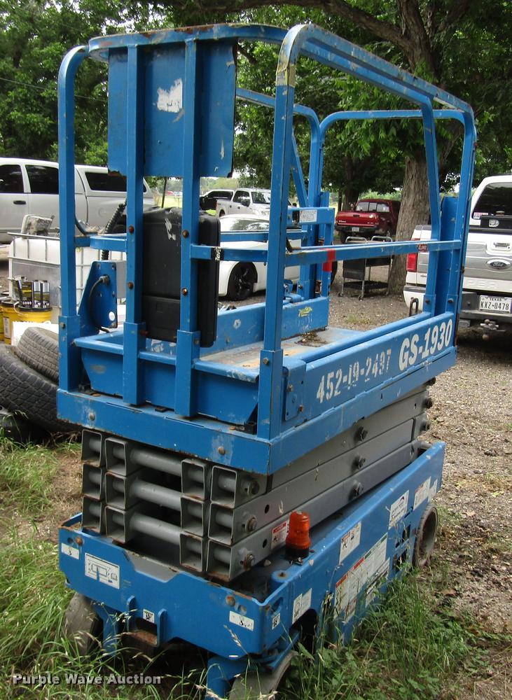 image for item DG1184 Genie GS-1930 scissor lift