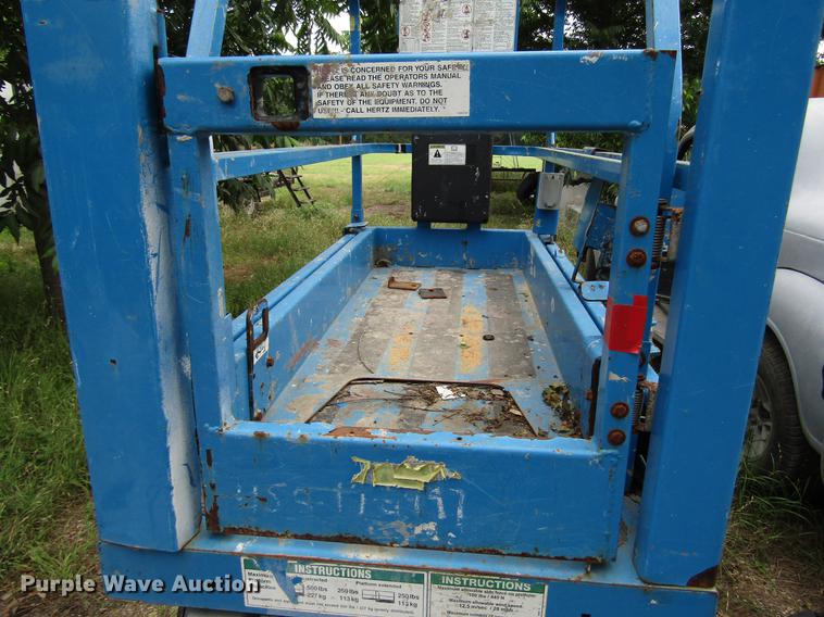 image for item DG1184 Genie GS-1930 scissor lift