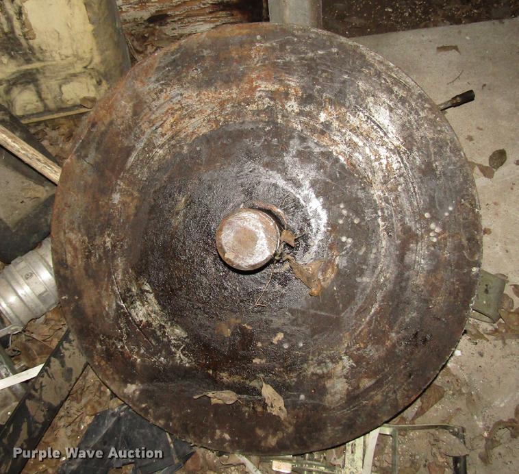 image for item DG1186 (2) fifth wheel truck saddles