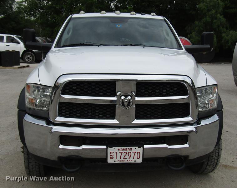 image for item DG1188 2014 Dodge Ram 5500 Crew Cab flatbed truck