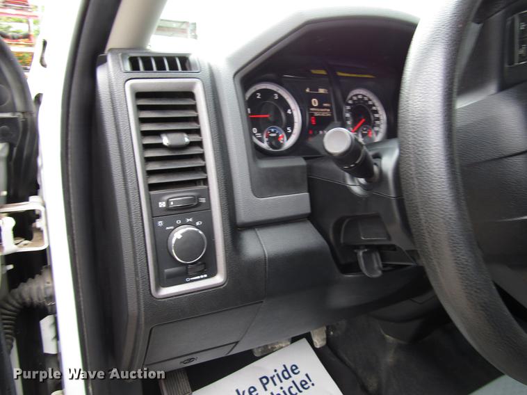 image for item DG1188 2014 Dodge Ram 5500 Crew Cab flatbed truck