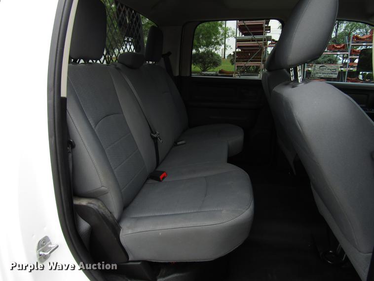 image for item DG1188 2014 Dodge Ram 5500 Crew Cab flatbed truck