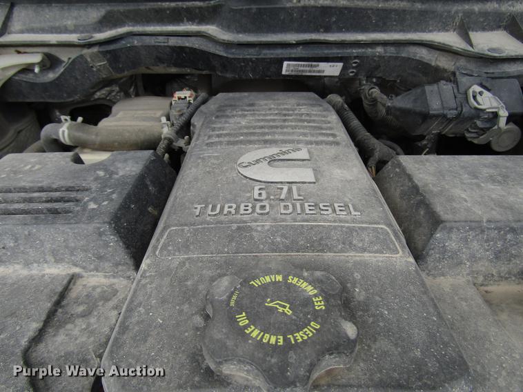 image for item DG1188 2014 Dodge Ram 5500 Crew Cab flatbed truck