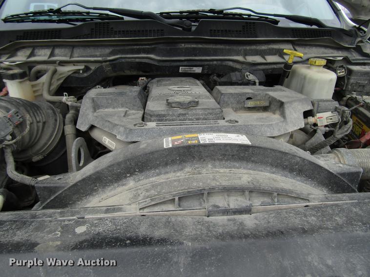 image for item DG1188 2014 Dodge Ram 5500 Crew Cab flatbed truck