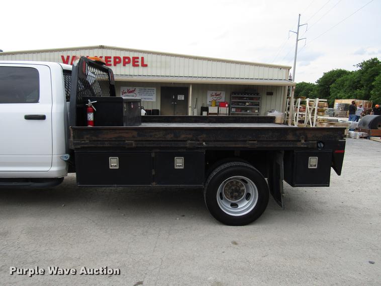 image for item DG1188 2014 Dodge Ram 5500 Crew Cab flatbed truck