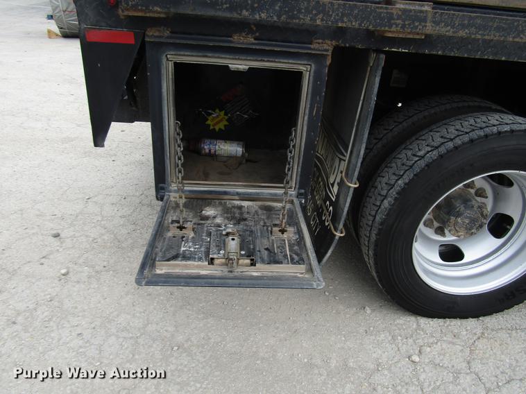 image for item DG1188 2014 Dodge Ram 5500 Crew Cab flatbed truck