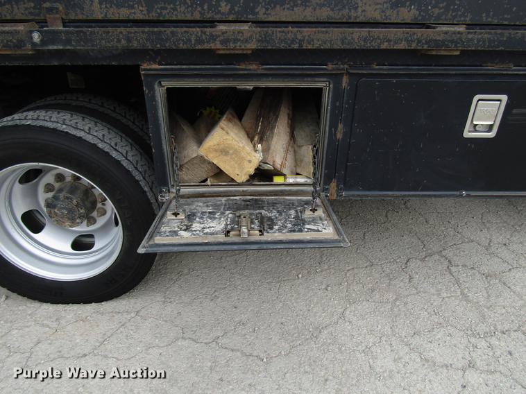 image for item DG1188 2014 Dodge Ram 5500 Crew Cab flatbed truck