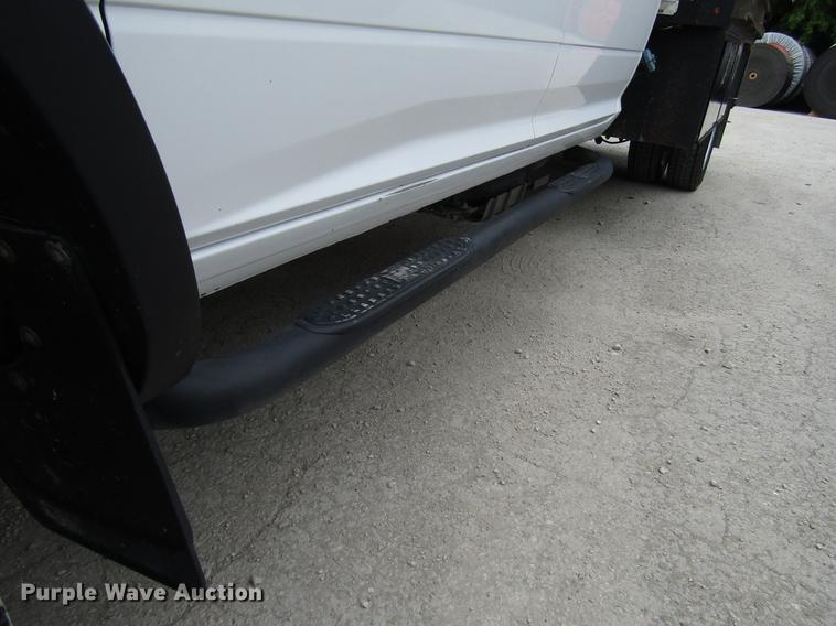 image for item DG1188 2014 Dodge Ram 5500 Crew Cab flatbed truck
