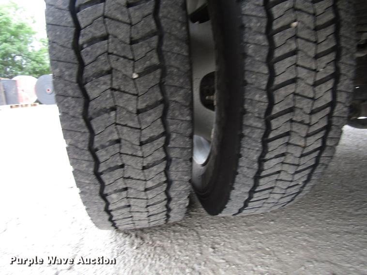 image for item DG1188 2014 Dodge Ram 5500 Crew Cab flatbed truck