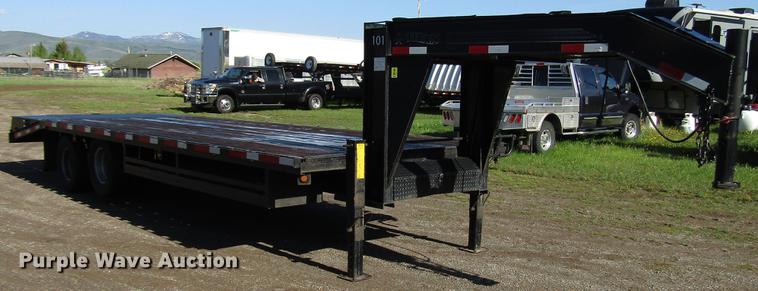 image for item DG1209 2004 Titan equipment trailer