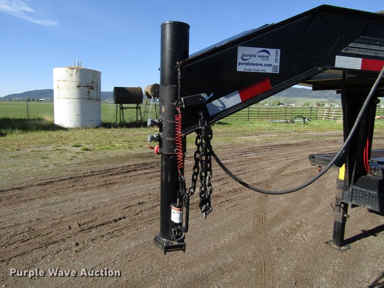 image for item DG1209 2004 Titan equipment trailer