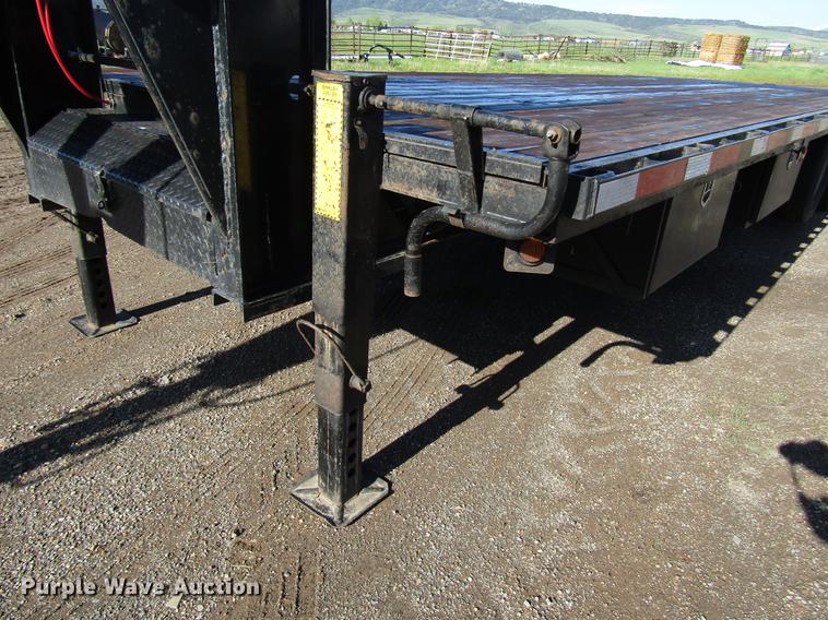image for item DG1209 2004 Titan equipment trailer