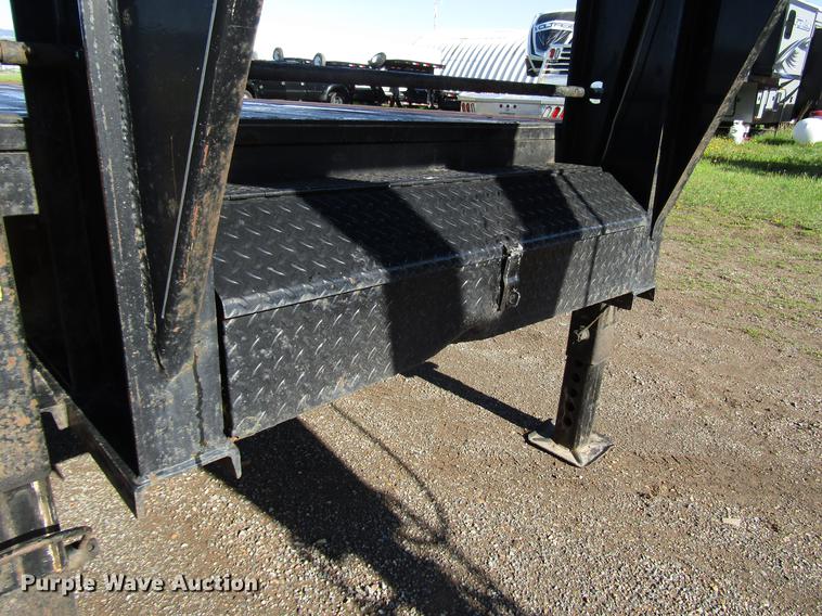 image for item DG1209 2004 Titan equipment trailer