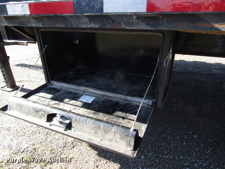 image for item DG1209 2004 Titan equipment trailer