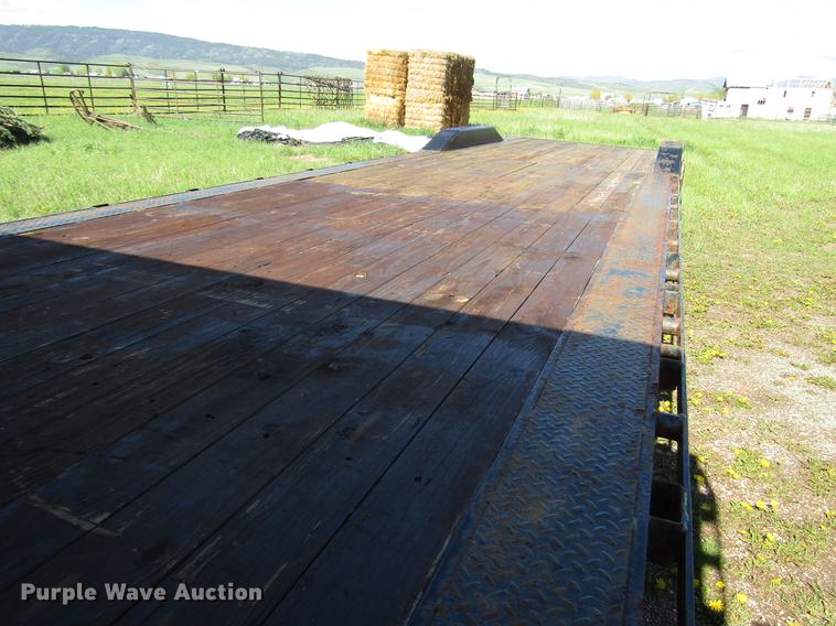 image for item DG1211 2015 PJ drop deck equipment trailer
