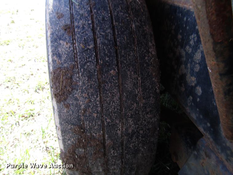 image for item DG1211 2015 PJ drop deck equipment trailer