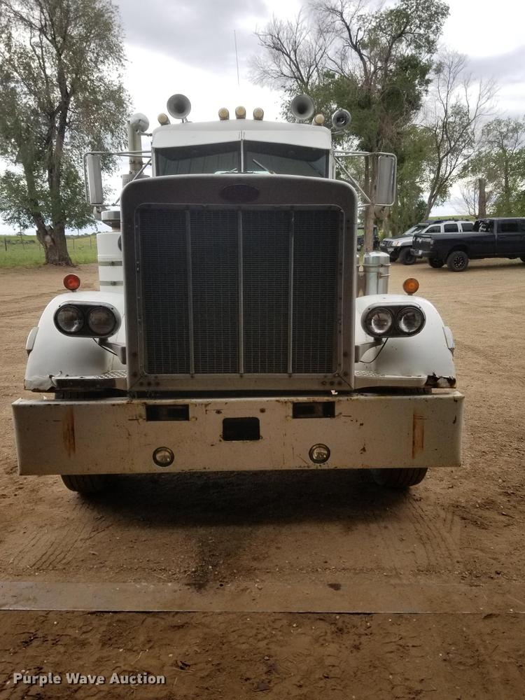 image for item DG1221 1972 Peterbilt 359A truck cab and chassis