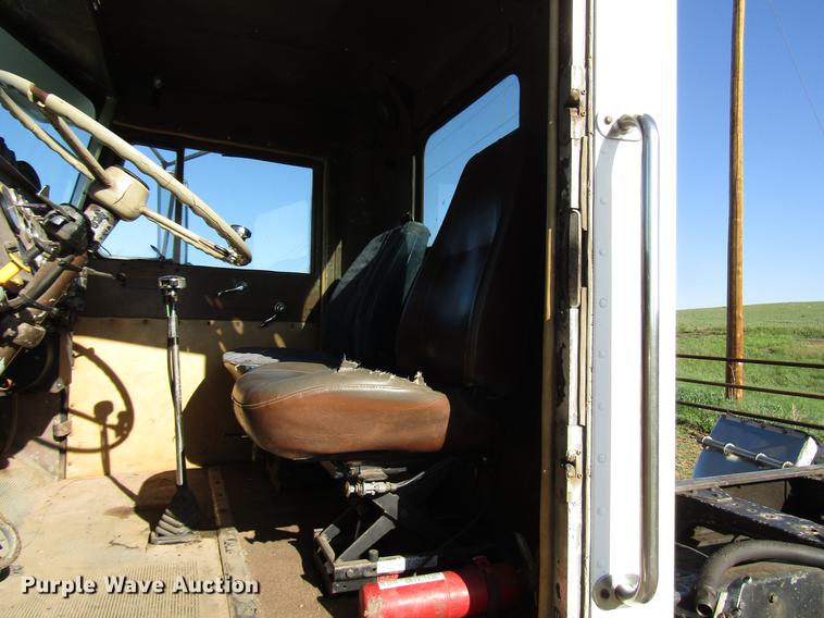 image for item DG1221 1972 Peterbilt 359A truck cab and chassis