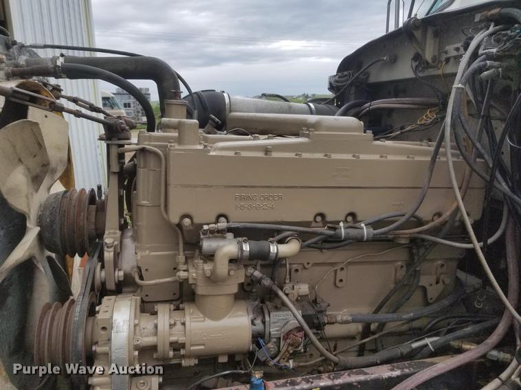 image for item DG1221 1972 Peterbilt 359A truck cab and chassis